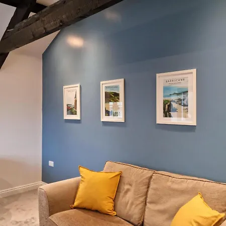 The Coach House, Onsite Free Parking Apartment Ilfracombe Exterior photo
