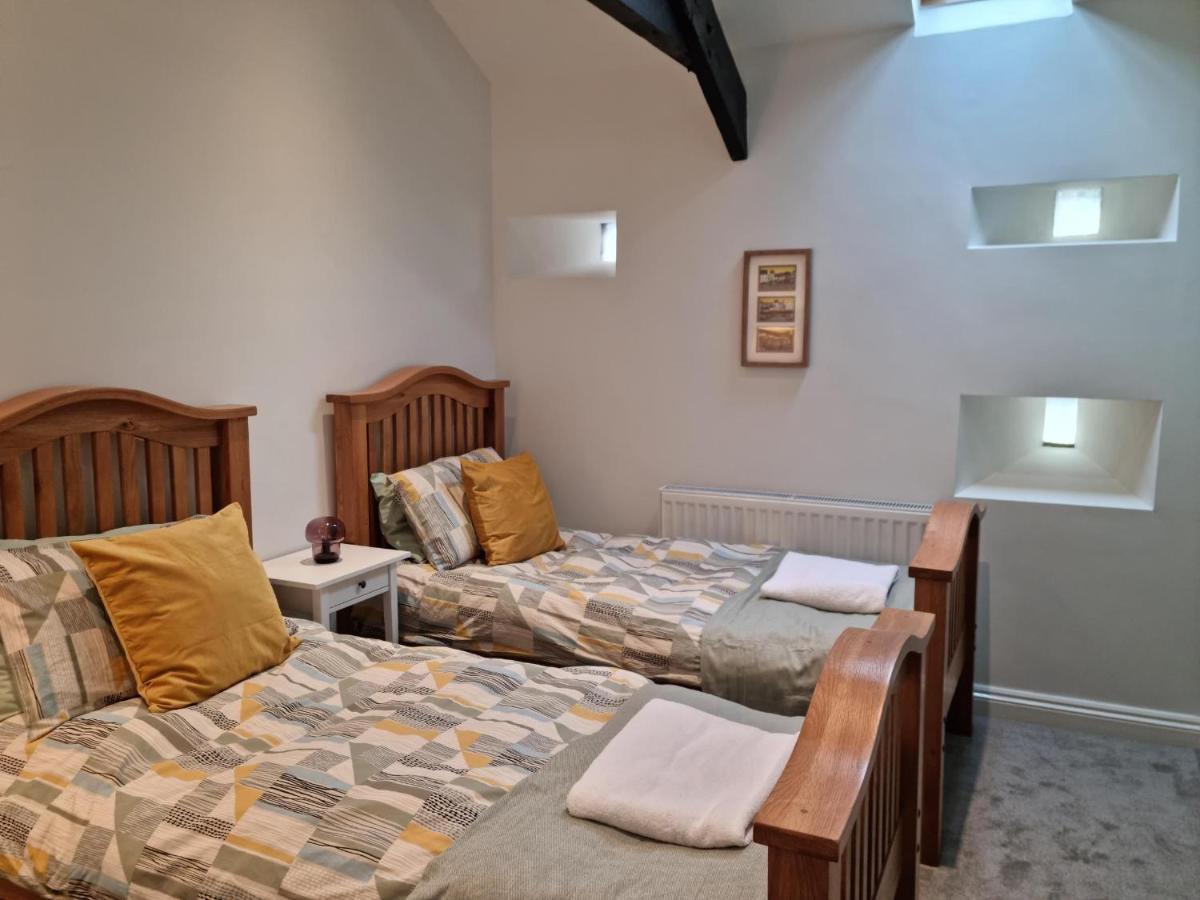 Apartment The Coach House, Onsite Free Parking